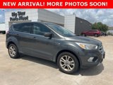 Used 2017 Ford Escape SE image 2