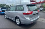 Used 2018 Toyota Sienna L image 4