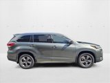 Used 2017 Toyota Highlander Limited Platinum image 4