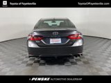 Used 2022 Toyota Camry SE image 4