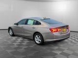 Used 2022 Chevrolet Malibu LT image 4