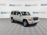 Used 2009 Jeep Commander Limited w/ Trailer Tow Group IV image 2