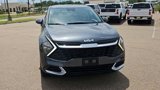 Used 2023 Kia Sportage LX image 3