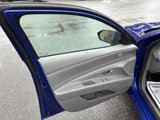 Used 2023 Hyundai Elantra SEL w/ Convenience Package image 3