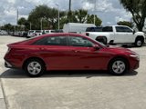 Used 2025 Hyundai Elantra SE image 3