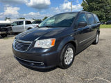 Used 2014 Chrysler Town & Country Touring image 5