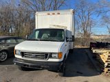 Used 2004 Ford E-350 and Econoline 350 Super Duty image 4