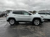 New 2025 Jeep Compass Latitude image 2