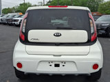 Used 2019 Kia Soul + image 5