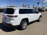 Used 2023 Jeep Grand Cherokee L Laredo image 5