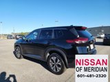 Used 2023 Nissan Rogue SV image 3