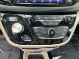 Used 2021 Chrysler Pacifica Touring-L image 5