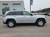 Certified 2024 Jeep Grand Cherokee Laredo image 4