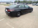 Used 2022 Toyota Camry SE image 5