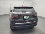 Used 2018 Jeep Compass Latitude image 6