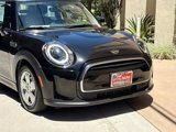 Certified 2022 MINI Cooper 2-Door Hardtop image 2