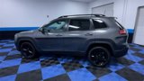 Used 2019 Jeep Cherokee Latitude Plus image 6