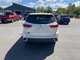 Used 2017 Toyota Highlander Limited image 3