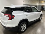 Used 2024 GMC Terrain SLE image 3
