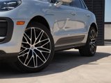 Certified 2024 Porsche Macan image 6