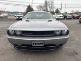 Used 2014 Dodge Challenger SXT image 2