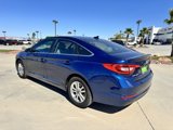 Used 2017 Hyundai Sonata SE image 3