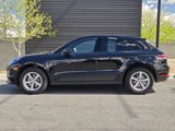 Certified 2021 Porsche Macan image 2