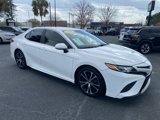 Used 2019 Toyota Camry SE image 3