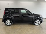 Used 2015 Kia Soul + image 2