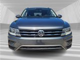 Used 2018 Volkswagen Tiguan SE w/ Panoramic Sunroof Package image 4