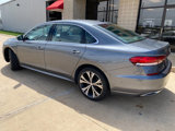 Used 2021 Volkswagen Passat 2.0T SE image 3