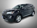 Used 2017 Ford Explorer XLT w/ Equipment Group 202A image 3