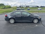 Used 2021 Toyota Corolla LE image 2