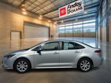 Used 2022 Toyota Corolla LE image 3