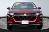 Used 2024 Chevrolet Trax LT w/ Sunroof Package image 3
