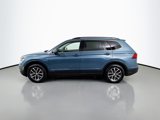 Used 2019 Volkswagen Tiguan SE w/ Panoramic Sunroof Package image 2