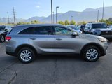 Used 2016 Kia Sorento LX w/ LX Convenience Package image 2