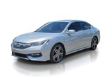 Used 2017 Honda Accord Touring image 2