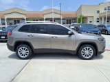 Used 2021 Jeep Cherokee Latitude image 4