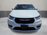 Used 2023 Chrysler Pacifica Touring-L image 5