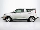 Used 2023 Kia Soul LX image 4