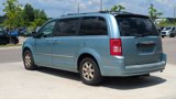 Used 2009 Chrysler Town & Country Touring image 3