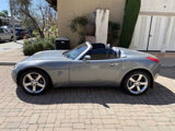 Used 2006 Pontiac Solstice Convertible w/ Premium Package image 2