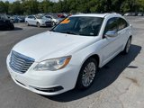 Used 2011 Chrysler 200 Limited image 2