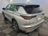 New 2025 Mitsubishi Outlander SE image 3