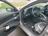 New 2025 Hyundai Elantra SE image 4