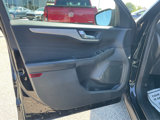 Used 2021 Ford Escape SE image 4