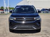 Used 2024 Volkswagen Taos SE image 2