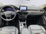 Used 2020 Ford Escape Titanium image 3