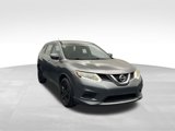 Used 2014 Nissan Rogue S image 2